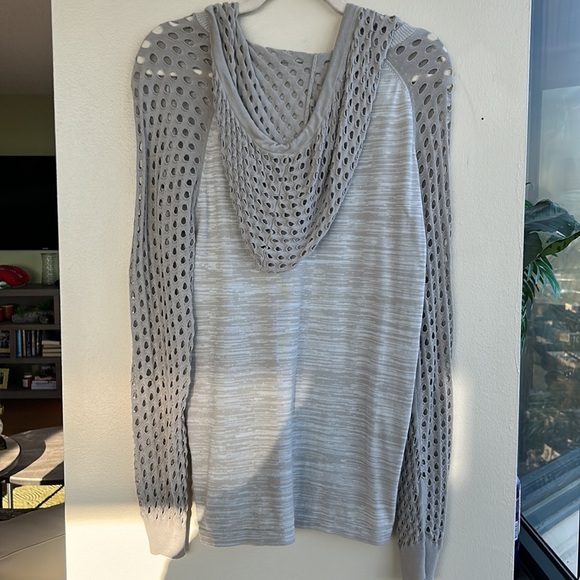 One grey day hooded top - Picture 4 of 5